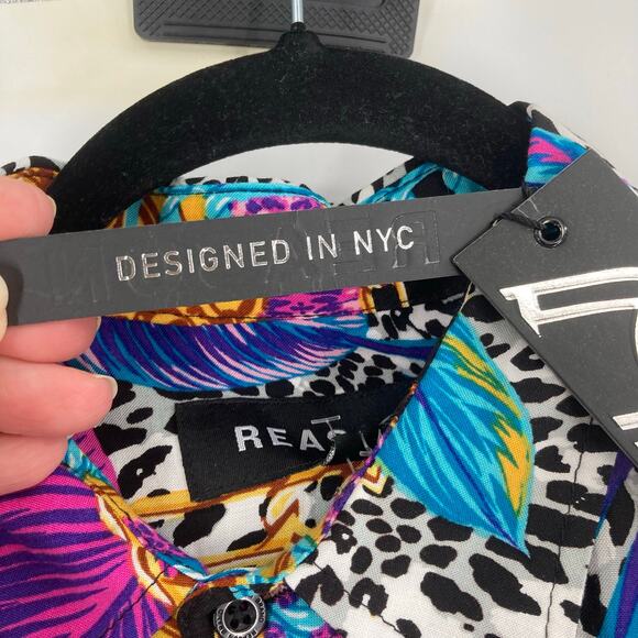 Reason Design Multi All Over Print Button Short Sleeve Shirt Men’s Medium NEW - Picture 9 of 14